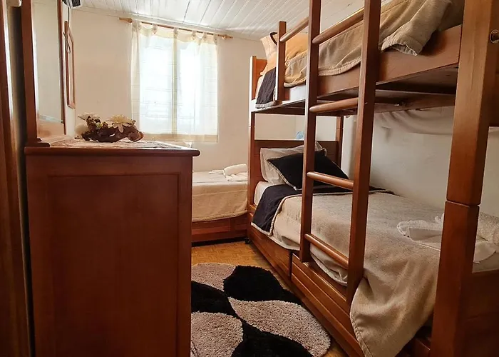 Hébergement de vacances Casa Bonecas Castro Daire